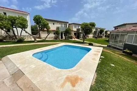 Forcat Apartamento Bajo Con Jardin Y Piscina シウタデリャ アパート
